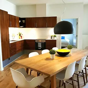 Apartment Luxury In The Heart Of Near Harbour Baths